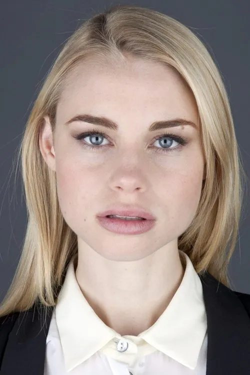 Photo of Lucy Fry