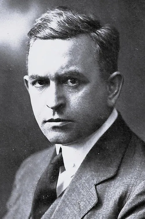 Profile photo of Ludwig Hartau