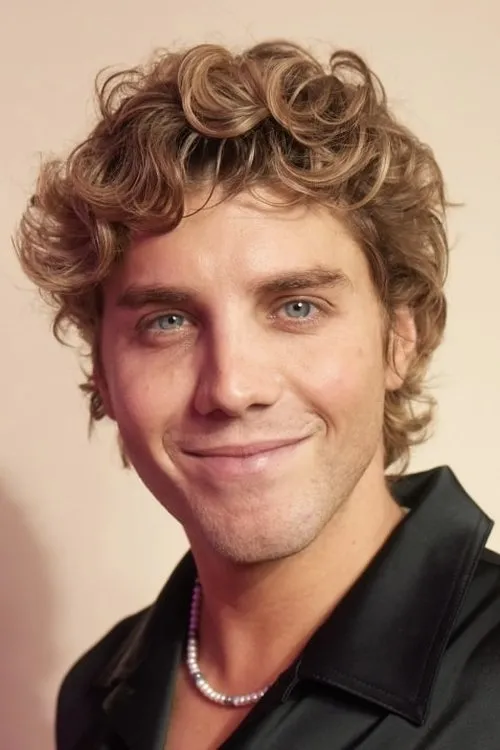 Profile photo of Lukas Gage