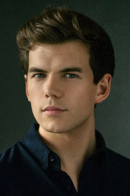 Profile photo of Luke Newton