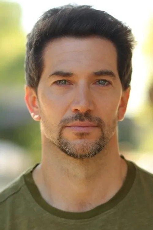 Profile photo of Luke Roberts