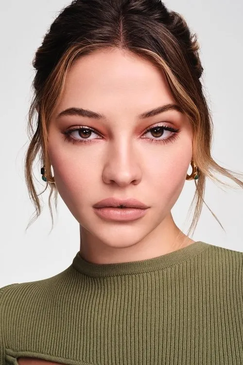 Photo of Madelyn Cline