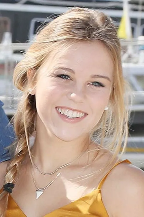 Photo of Maïra Schmitt