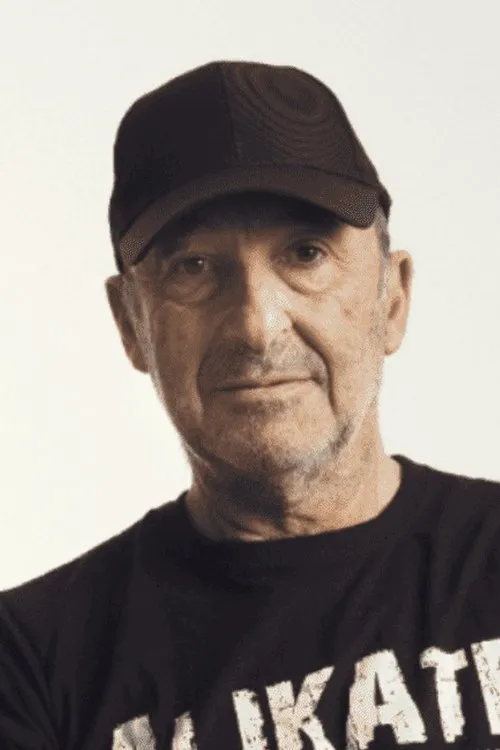 Photo of Manuel Manquiña