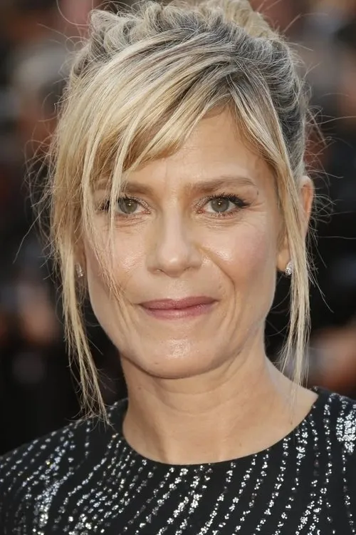 Photo of Marina Foïs