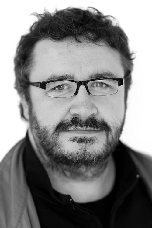 Photo of Mark Benton