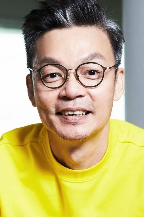 Photo of Mark Lee