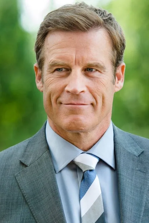 Photo of Mark Valley