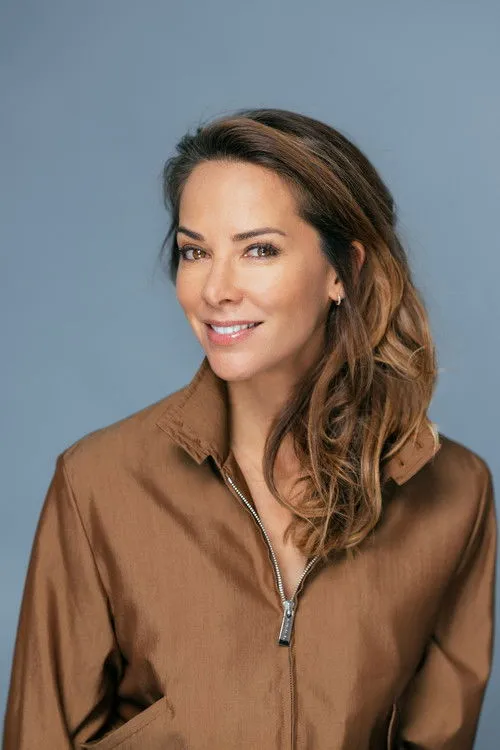 Profile photo of Mélissa Theuriau