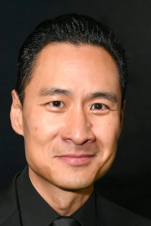 Profile photo of Mike Chaturantabut