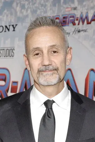 Profile photo of Mitchell Bell