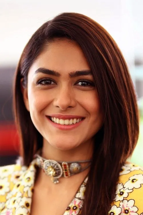 Profile photo of Mrunal Thakur