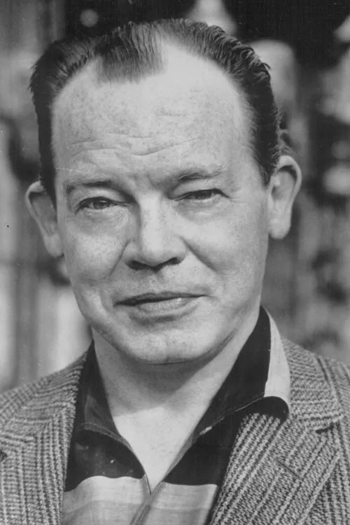 Photo of Myron McCormick