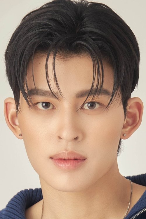 Photo of Naravit Lertratkosum