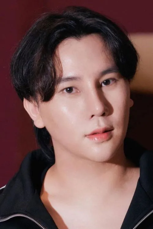 Profile photo of Nathawat Piyanonpong