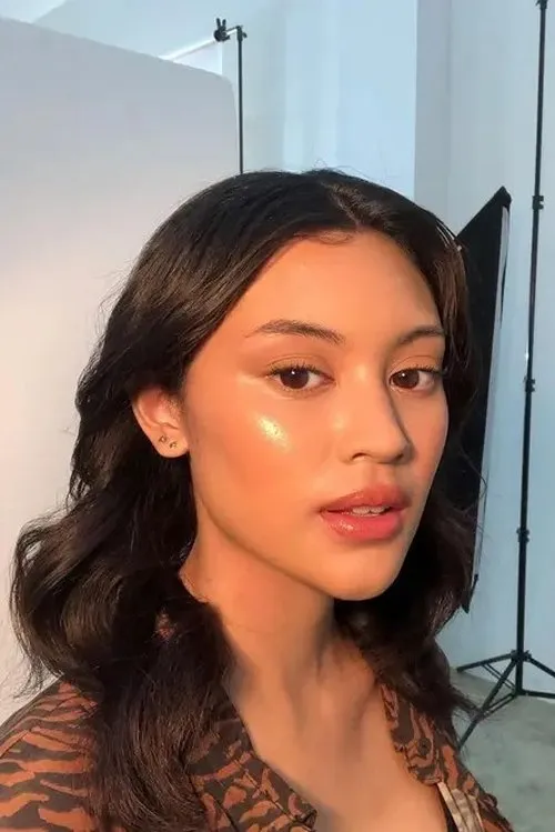 Profile photo of Naura Hakim