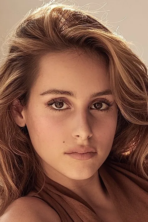 Photo of Nell Verlaque