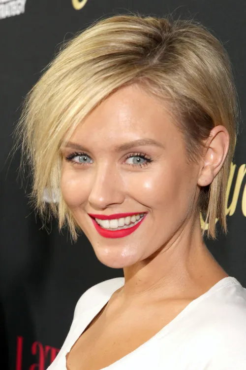 Profile photo of Nicky Whelan