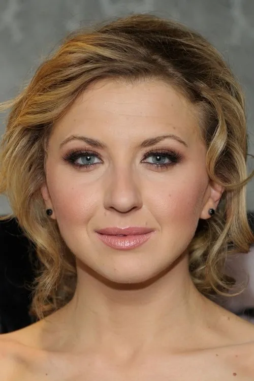 Profile photo of Nina Arianda
