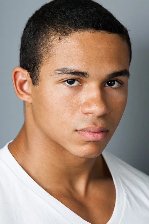 Profile photo of Noah Gray-Cabey