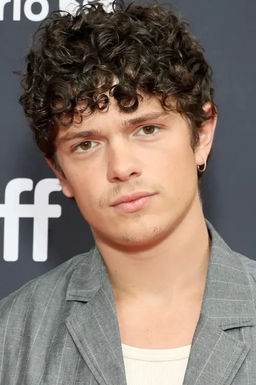 Profile photo of Noah Jupe