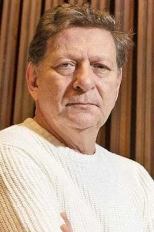 Profile photo of Osmar Núñez