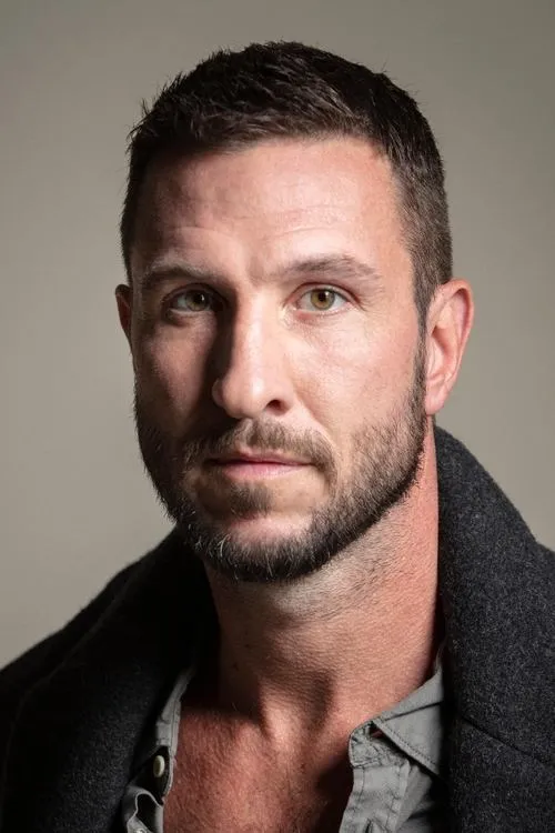 Photo of Pablo Schreiber