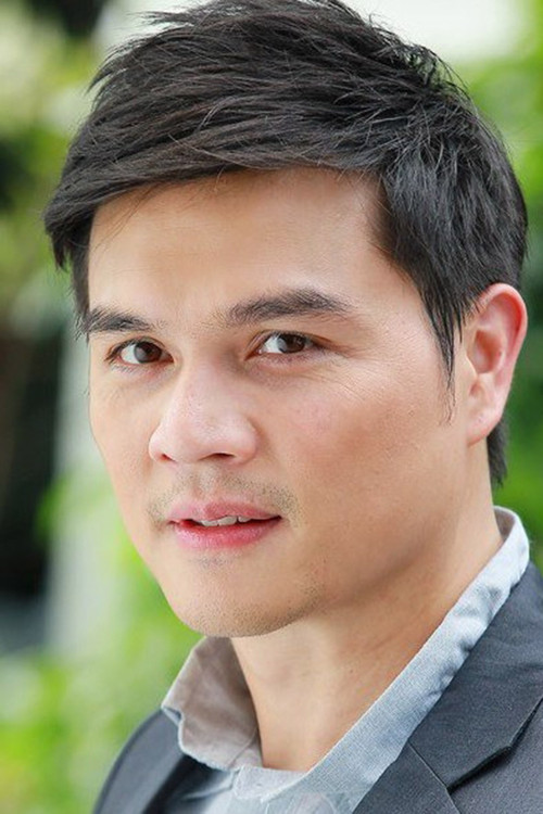 Profile photo of Penpetch Benyakul