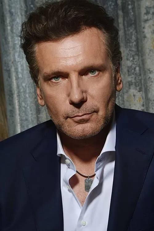 Photo of Peter J. Lucas