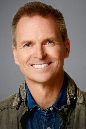 Photo of Phil Keoghan
