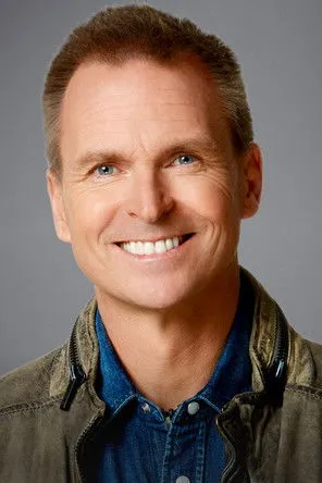 Photo of Phil Keoghan