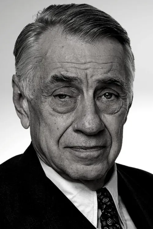 Photo of Philip Baker Hall