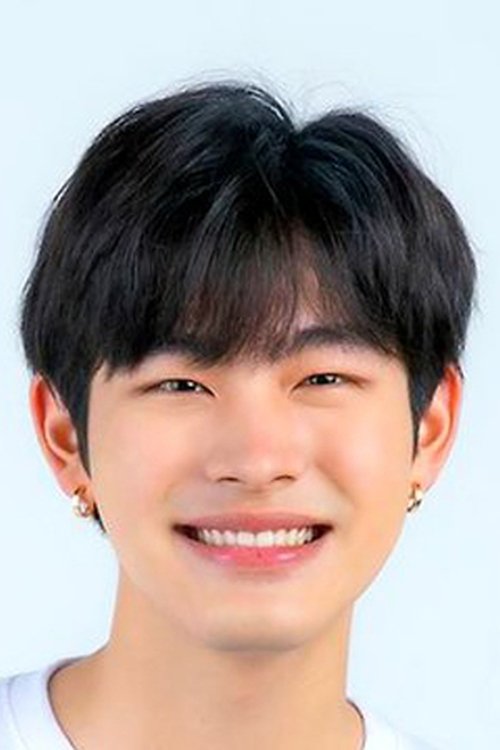 Profile photo of Phuriwat Chotiratanasak