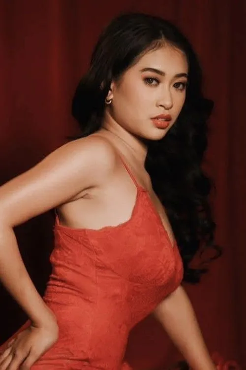 Photo of Pia Peralta