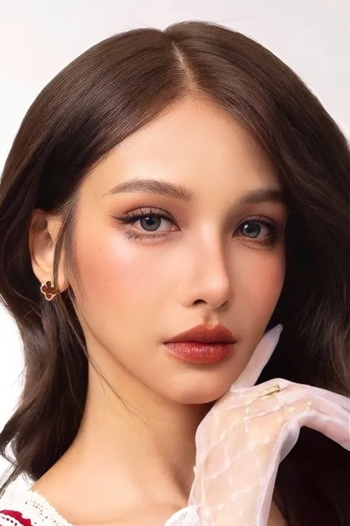 Profile photo of Pichsinee Veerasuthima