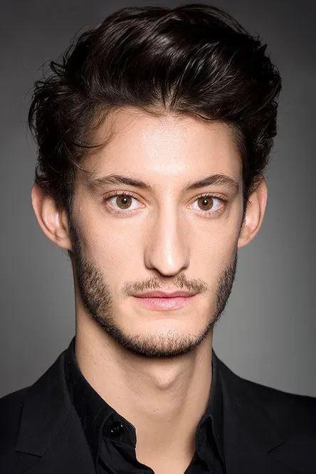 Profile photo of Pierre Niney