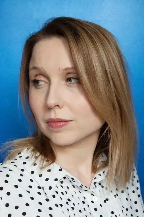 Profile photo of Polly Findlay