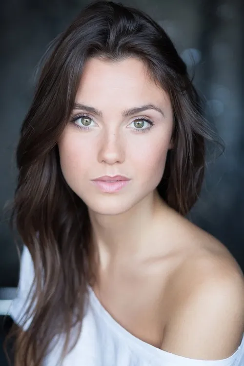 Profile photo of Poppy Drayton
