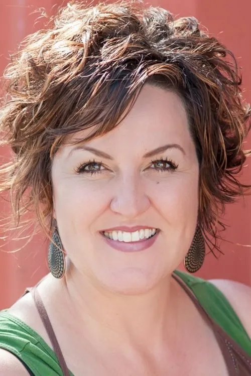 Profile photo of Queenie van de Zandt