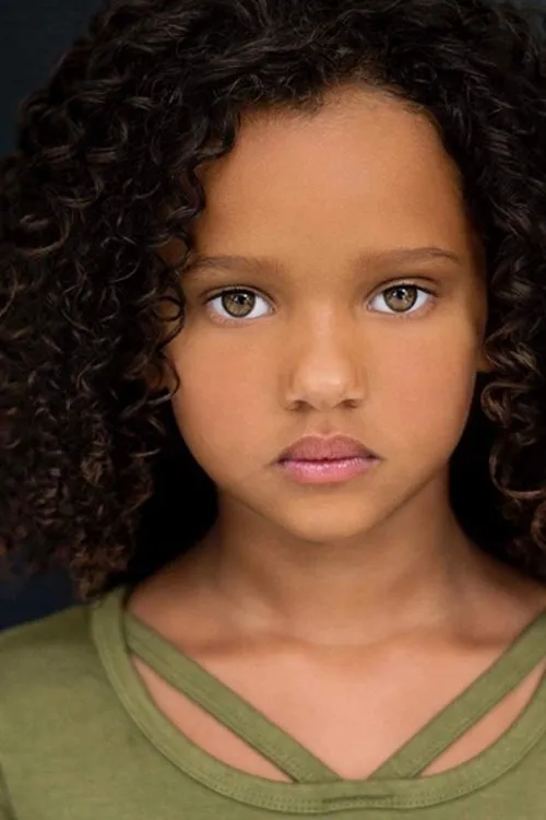 Profile photo of RaeLynn Bratten