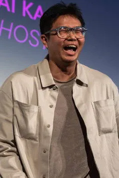 Profile photo of Ratchapoom Boonbunchachoke