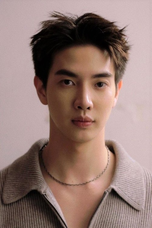 Photo of Ratchata Pichetshote