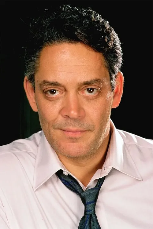 Photo of Raúl Juliá