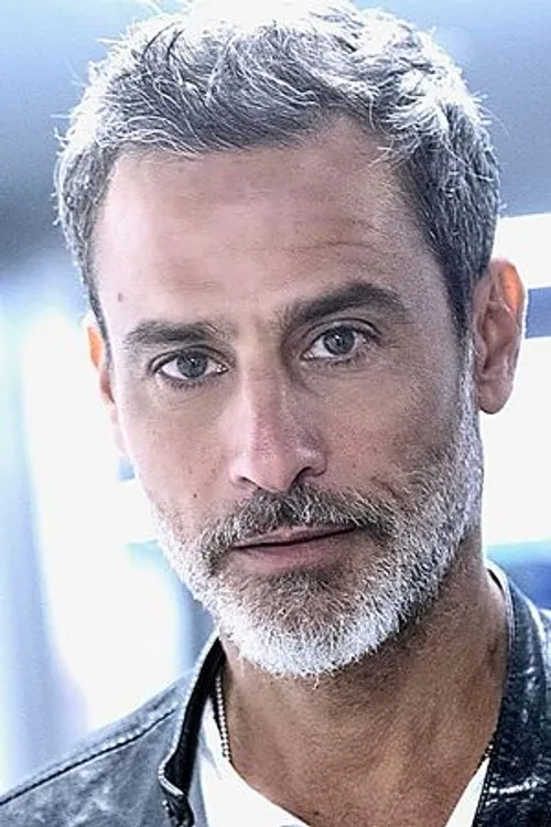 Profile photo of Raz Degan