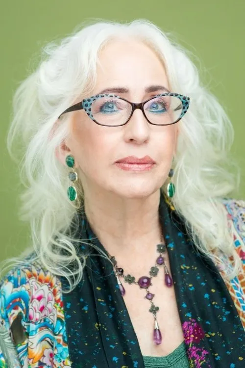 Photo of Rebecca Packer