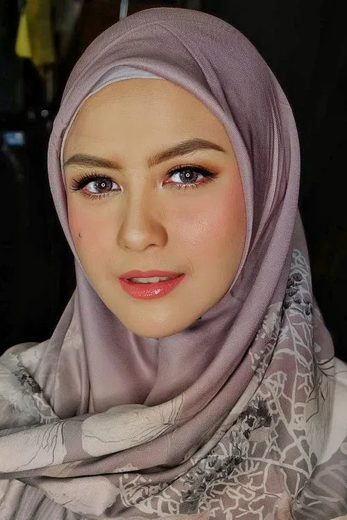 Photo of Revalina S. Temat