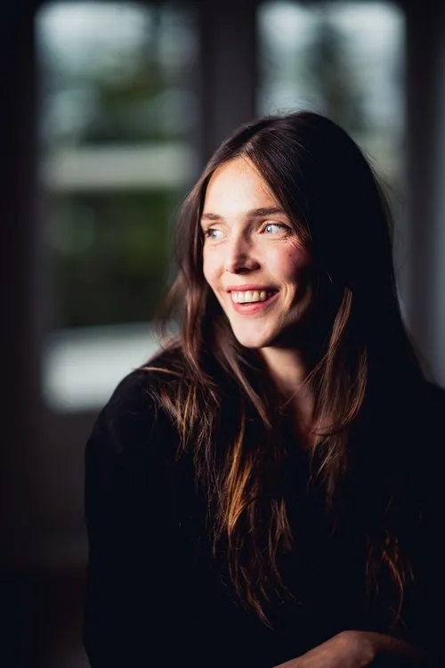 Photo of Rhiannon Morgan