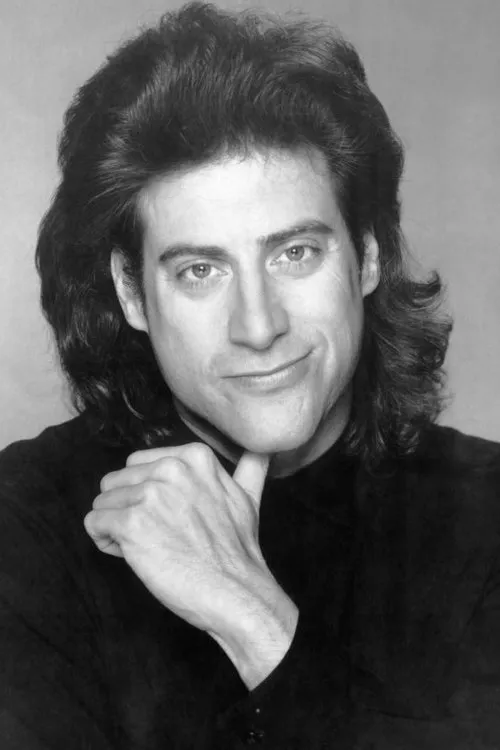 Photo of Richard Lewis