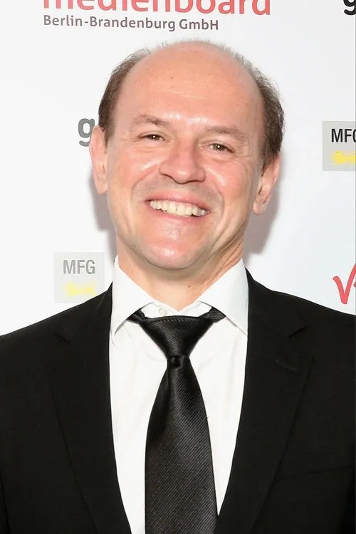 Profile photo of Robert Kulzer