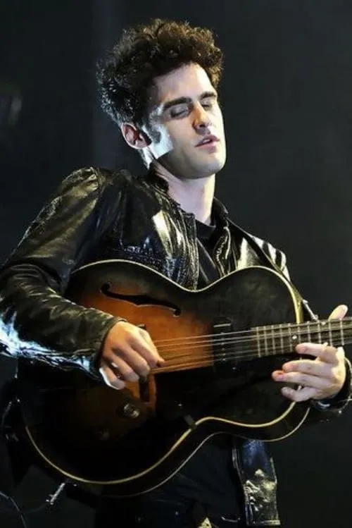 Photo of Robert Levon Been